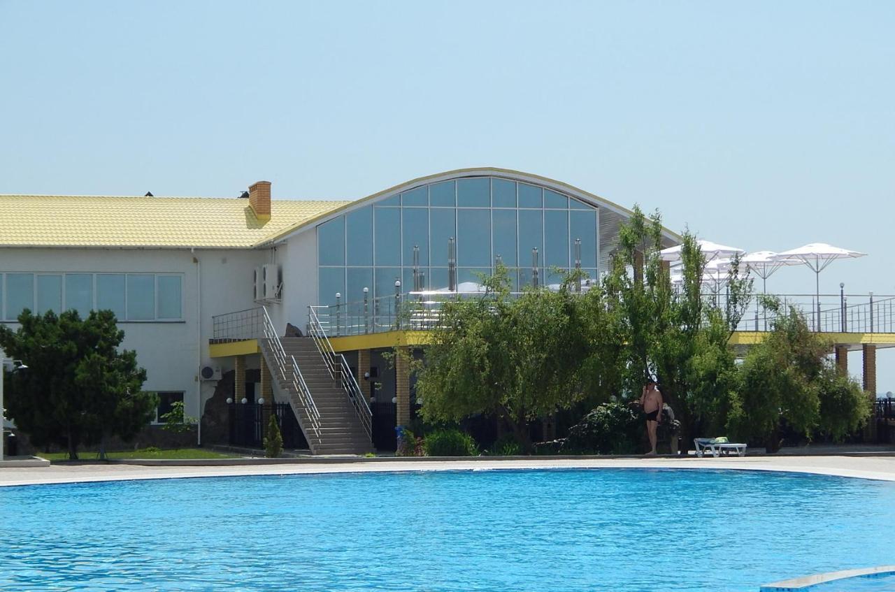 Отель Мелиоратор-Юг Kobleve Exterior foto