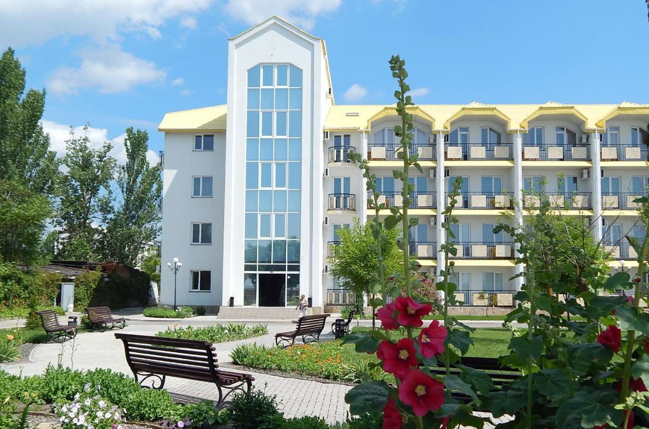 Отель Мелиоратор-Юг Kobleve Exterior foto