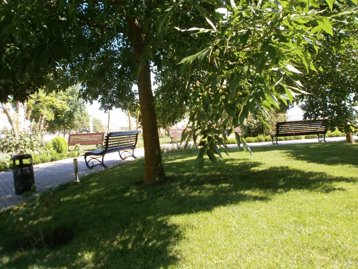 Отель Мелиоратор-Юг Kobleve Exterior foto